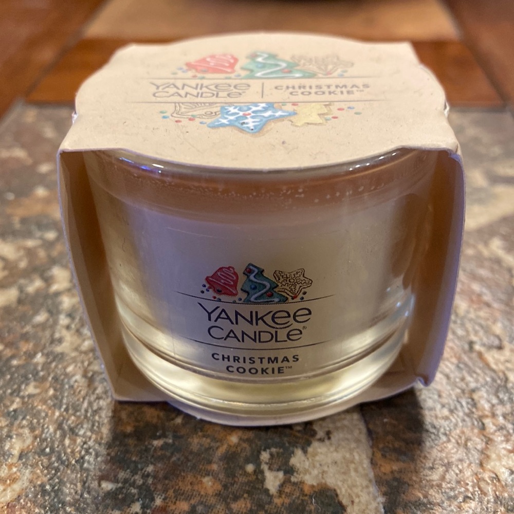5️⃣/5️⃣ Yankee Candle Christmas Cookie Votive size